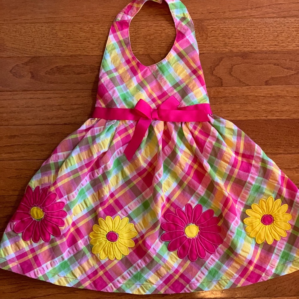 Girls 2T halter dress perfect for Easter